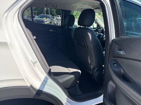 Used 2021 Buick Encore GX Preferred FWD image 39