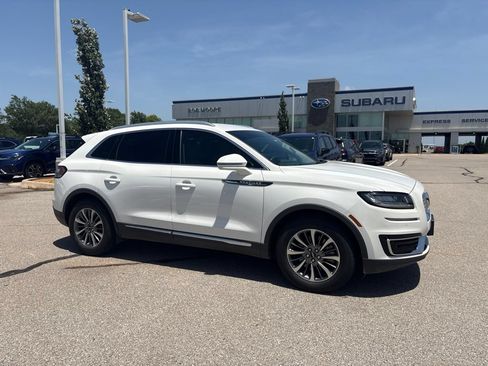 Used 2020 Lincoln Nautilus FWD w/ Equipment Group 101A image 1