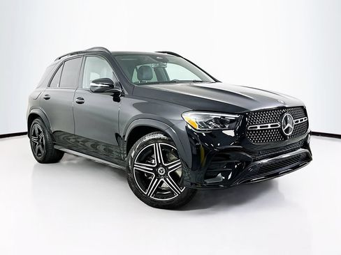 Used 2025 Mercedes-Benz GLE 350 4MATIC image 2