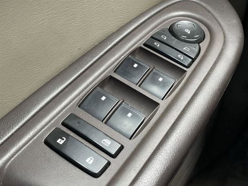 Used 2013 GMC Acadia Denali image 19