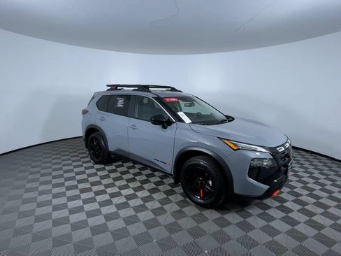 Used 2025 Nissan Rogue SV w/ Rock Creek Premium Package AWD/4WD image 2