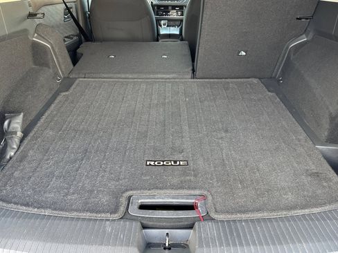 Certified 2023 Nissan Rogue SV image 17