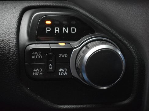 Used 2020 RAM 1500 Big Horn AWD/4WD image 34