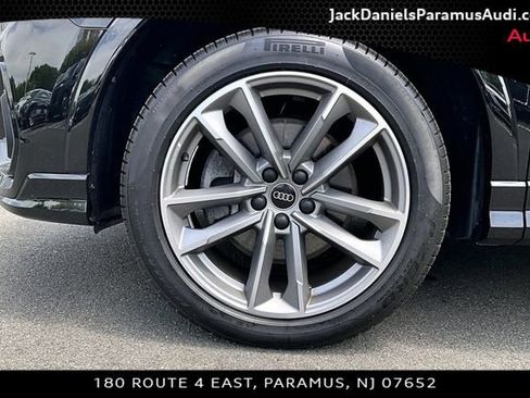 Used 2023 Audi Q3 2.0T Premium Plus w/ Premium Plus Package AWD/4WD image 8