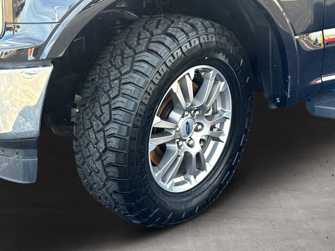 Used 2019 Ford F150 Lariat image 24