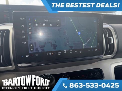 Used 2025 Ford Expedition Active image 11