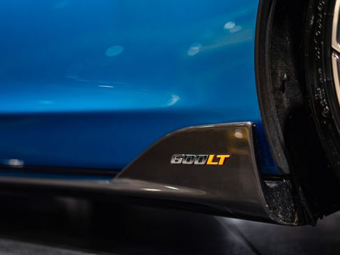 Used 2020 McLaren 600LT Spider RWD image 23