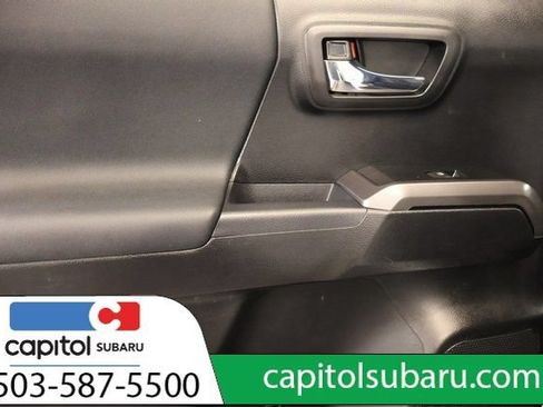 Used 2022 Toyota Tacoma TRD Off-Road w/ Technology Package AWD/4WD image 31