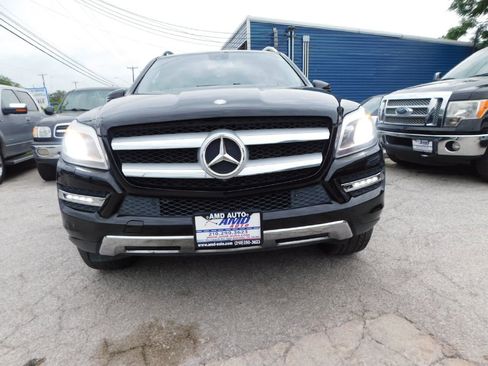 Used 2015 Mercedes-Benz GL 450 4MATIC image 2