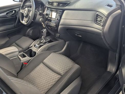 Used 2017 Nissan Rogue S image 12