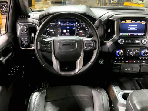 Used 2023 GMC Sierra 3500 Denali w/ Denali Ultimate Package image 5