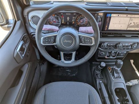 New 2026 Jeep Wrangler Unlimited Sahara AWD/4WD image 12