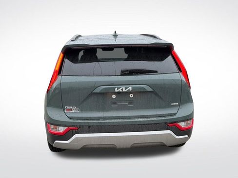 Used 2023 Kia Niro EX w/ EX Cold Weather Package FWD image 6