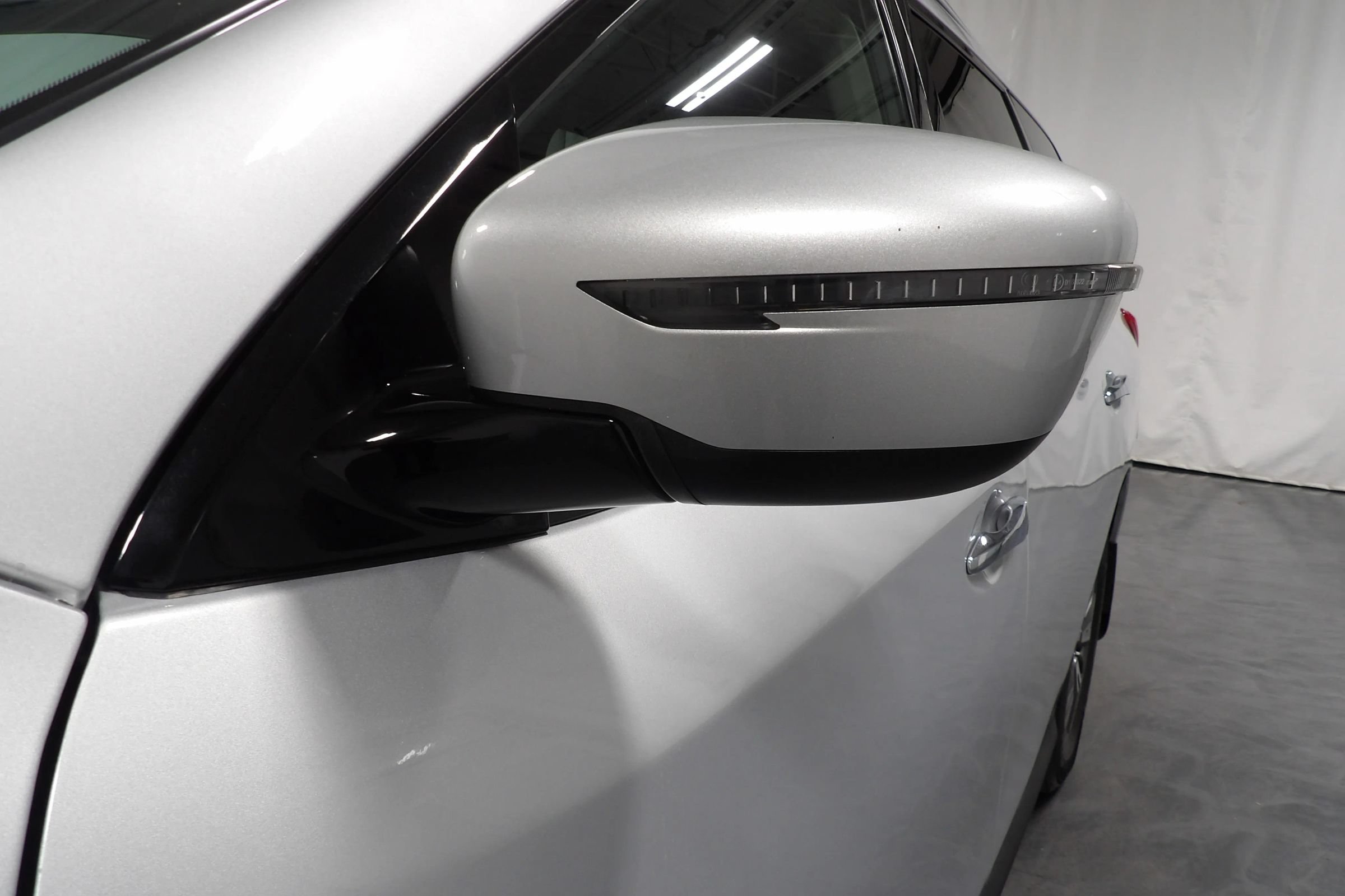 Used 2020 Nissan Pathfinder S FWD image 7
