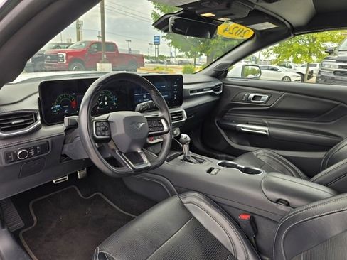 Used 2024 Ford Mustang Premium image 11