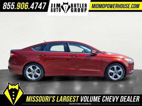 Used 2014 Ford Fusion SE w/ Equipment Group 201A FWD image 2