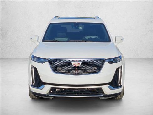 Used 2024 Cadillac XT6 Luxury w/ LPO, Floor Liner Package AWD/4WD image 2