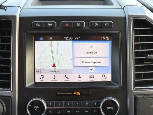 Used 2019 Ford Expedition Platinum image 16