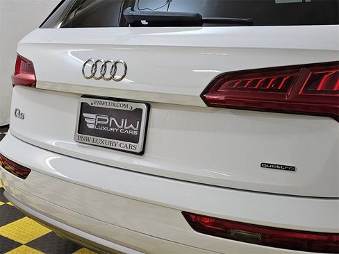 Used 2019 Audi Q5 2.0T Premium w/ Convenience Package image 13