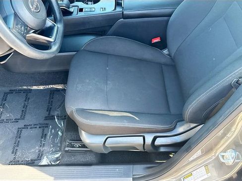 Used 2024 Nissan Rogue S FWD image 19