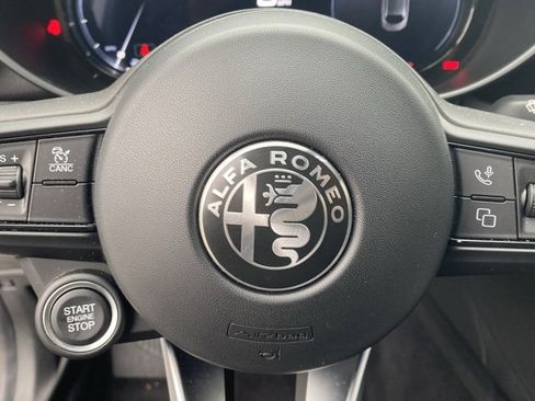 Used 2024 Alfa Romeo Giulia Ti image 25