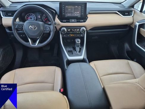 Used 2022 Toyota RAV4 XLE Premium FWD image 31