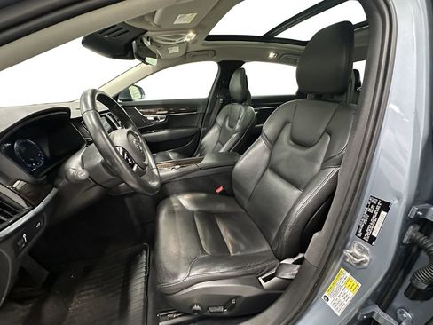 Used 2018 Volvo S90 T6 Momentum w/ Convenience Package image 10