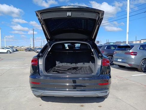 Used 2022 Audi Q8 Premium Plus image 9