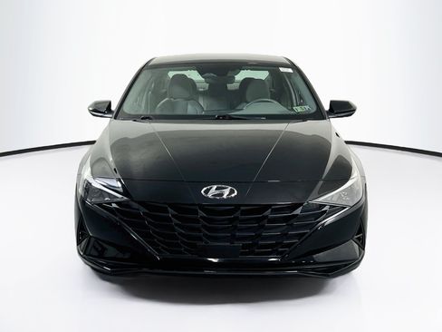 Used 2023 Hyundai Elantra SEL w/ Convenience Package FWD image 2