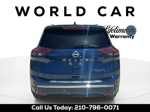 Used 2024 Nissan Rogue Platinum FWD image 5