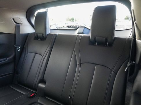 Certified 2025 INFINITI QX60 Pure image 25