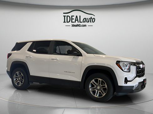 Used 2026 GMC Terrain Elevation AWD/4WD image 3