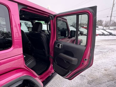 Used 2024 Jeep Wrangler Rubicon 392 image 35