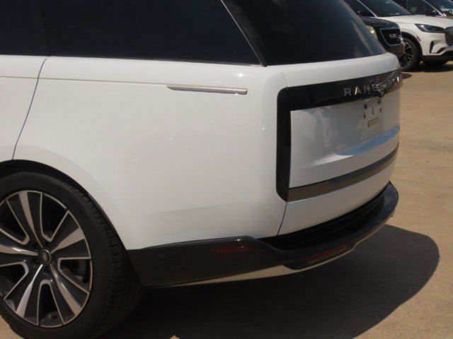 Used 2024 Land Rover Range Rover SE AWD/4WD image 14