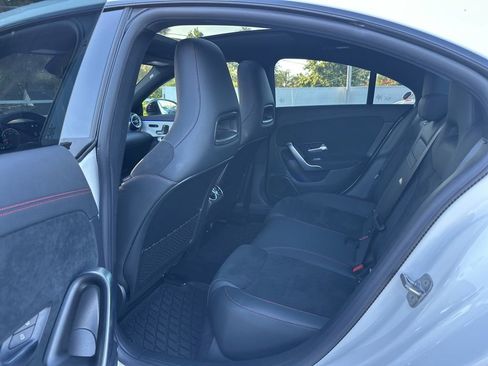 Used 2025 Mercedes-Benz CLA 250 image 11