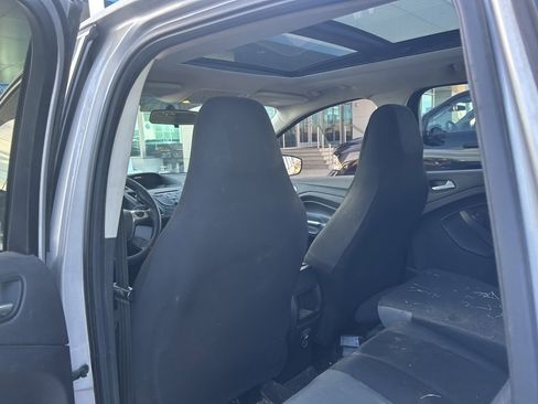 Used 2016 Ford Escape SE image 8