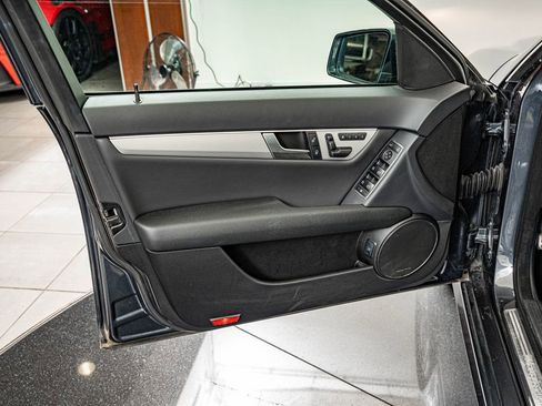 Used 2013 Mercedes-Benz C 300 4MATIC Sedan image 18