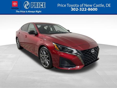 Used 2024 Nissan Altima 2.0 SR image 1