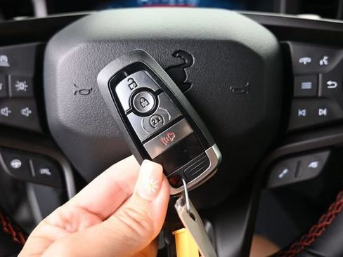 Used 2026 Ford Bronco Raptor AWD/4WD image 39