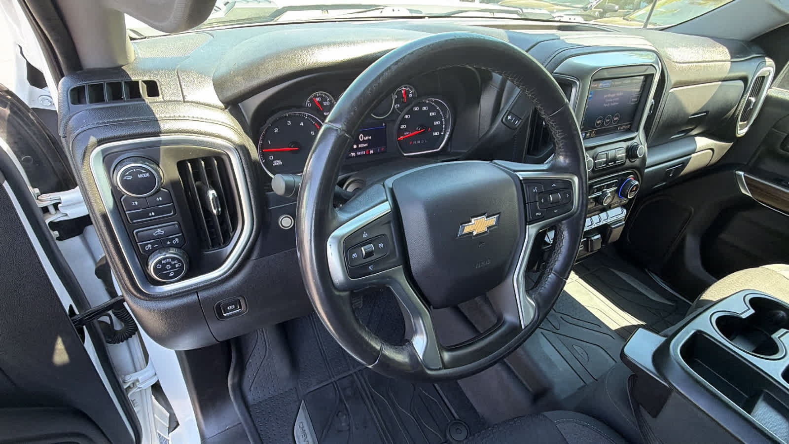 Used 2021 Chevrolet Silverado 2500 LT w/ Fleet Comfort Package AWD/4WD image 10