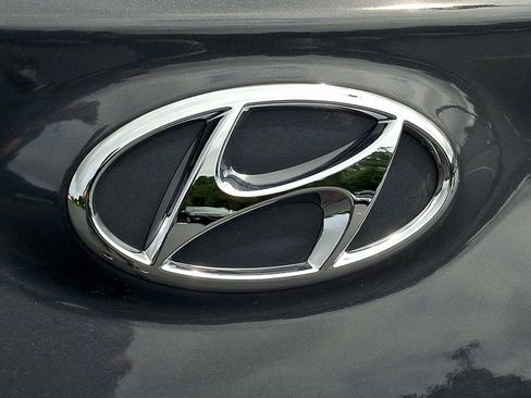 Used 2023 Hyundai Kona SEL AWD/4WD image 29