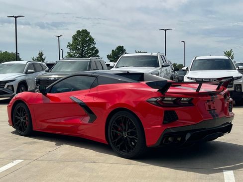Used 2023 Chevrolet Corvette Stingray Premium Conv w/ Z51 Performance Package RWD image 9