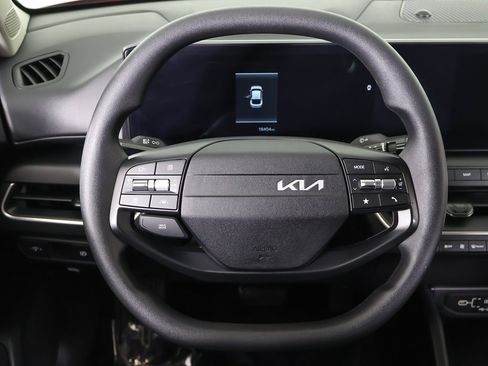 Certified 2025 Kia K4 LXS image 35