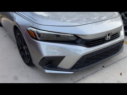 Certified 2024 Honda Civic Sport image 5