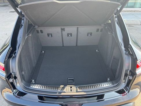 New 2026 Porsche Macan S image 9