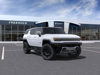 New 2025 GMC Hummer EV 3X w/ LPO, Dark Essentials Package
