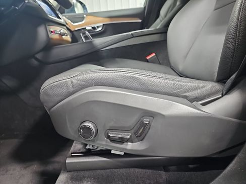 Used 2023 Volvo XC90 B6 Plus w/ Protection Package AWD/4WD image 30