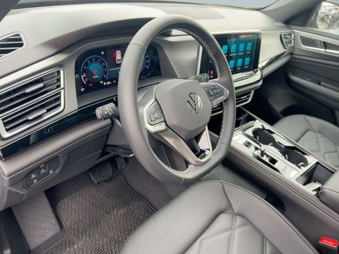 New 2026 Volkswagen Atlas Cross Sport SE AWD/4WD image 4