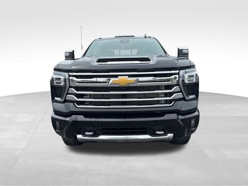 New 2026 Chevrolet Silverado 2500 High Country w/ High Country Premium Package AWD/4WD image 3