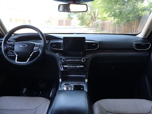 Used 2020 Ford Explorer Limited AWD/4WD image 16